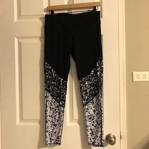 Fabletics Black & White Spotted Leggings